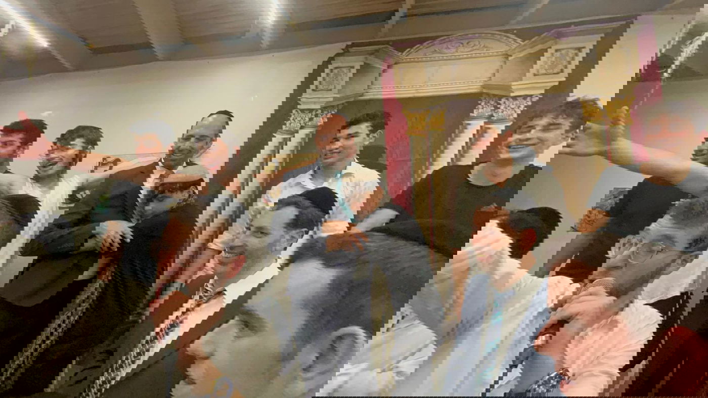 בית שמש: המועמד לרה"ע שמוליק גרינברג - כיכב באירועי שמחת בית השואבה •  תיעוד