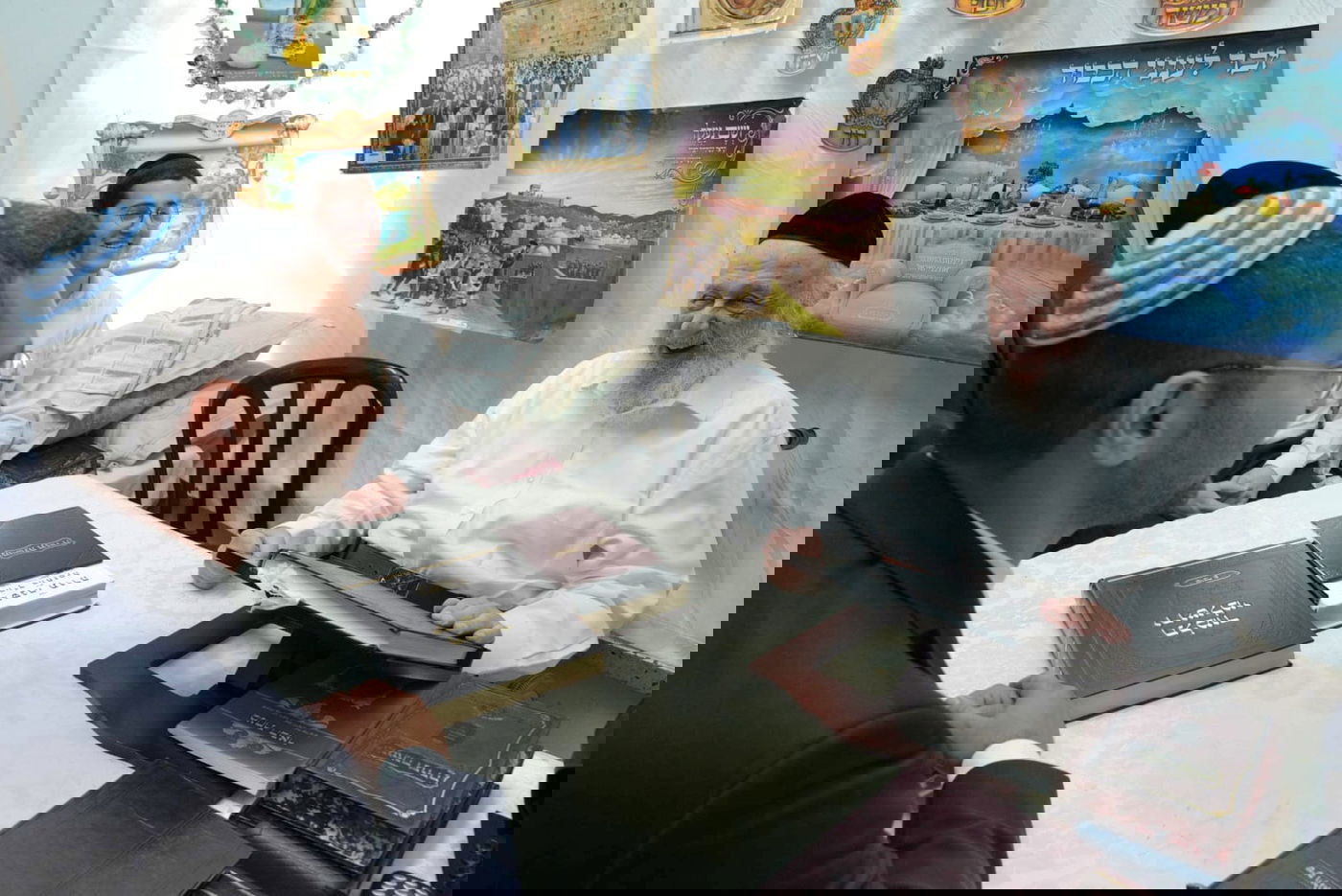 זופניק בכיכר • כל התמונות, הנייעס והחשיפות של סוכות