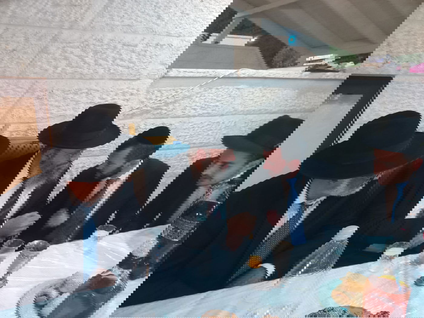 זופניק בכיכר • כל התמונות, הנייעס והחשיפות של סוכות