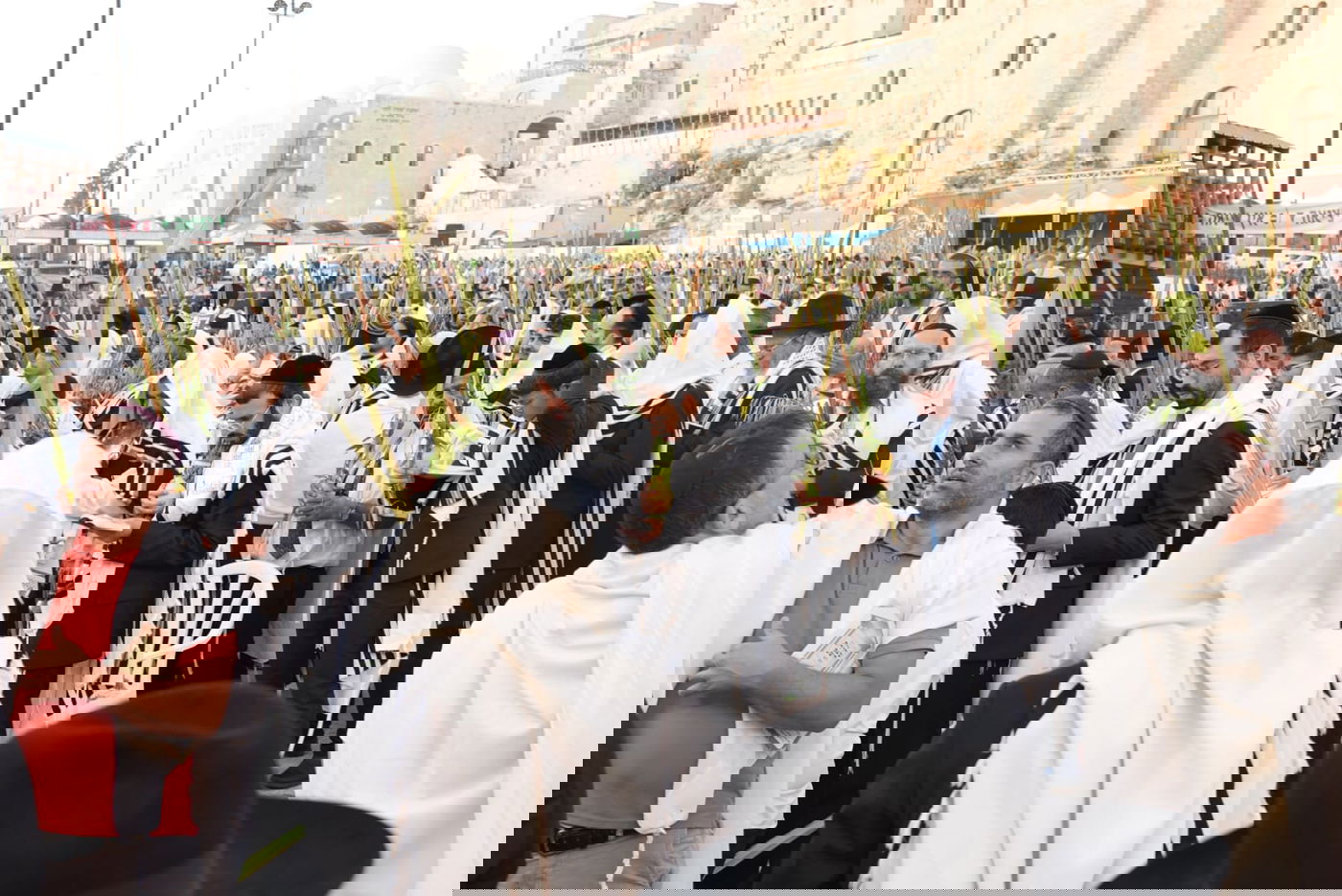 תיעוד: גלרייה אומנותית מרהיבה מהושענא רבא בכותל 