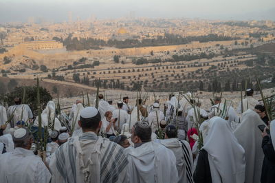 אחרי הלימוד הלילי: תפילת הושענא רבה במרומי הר הזיתים