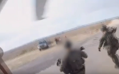 מחלצים שבויים