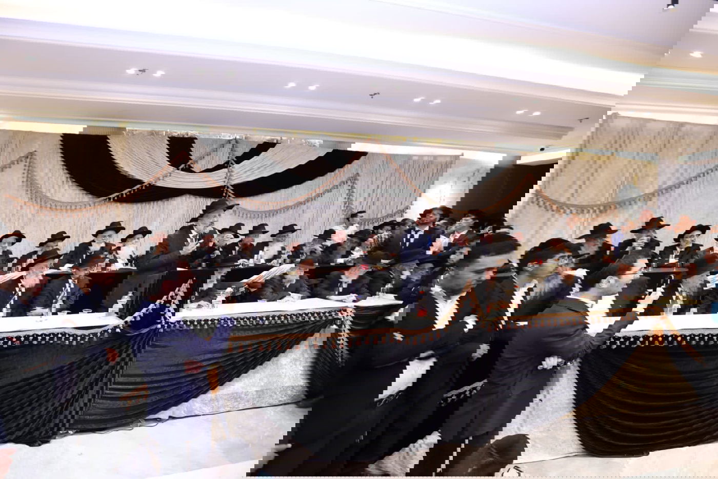 המונים השתתפו במעמד הקבלת פני רבו בחוה"מ שקיימה ש"ס