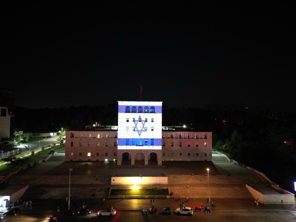 העולם לצידנו: מפגן תמיכה חסר תקדים בישראל | גלריה