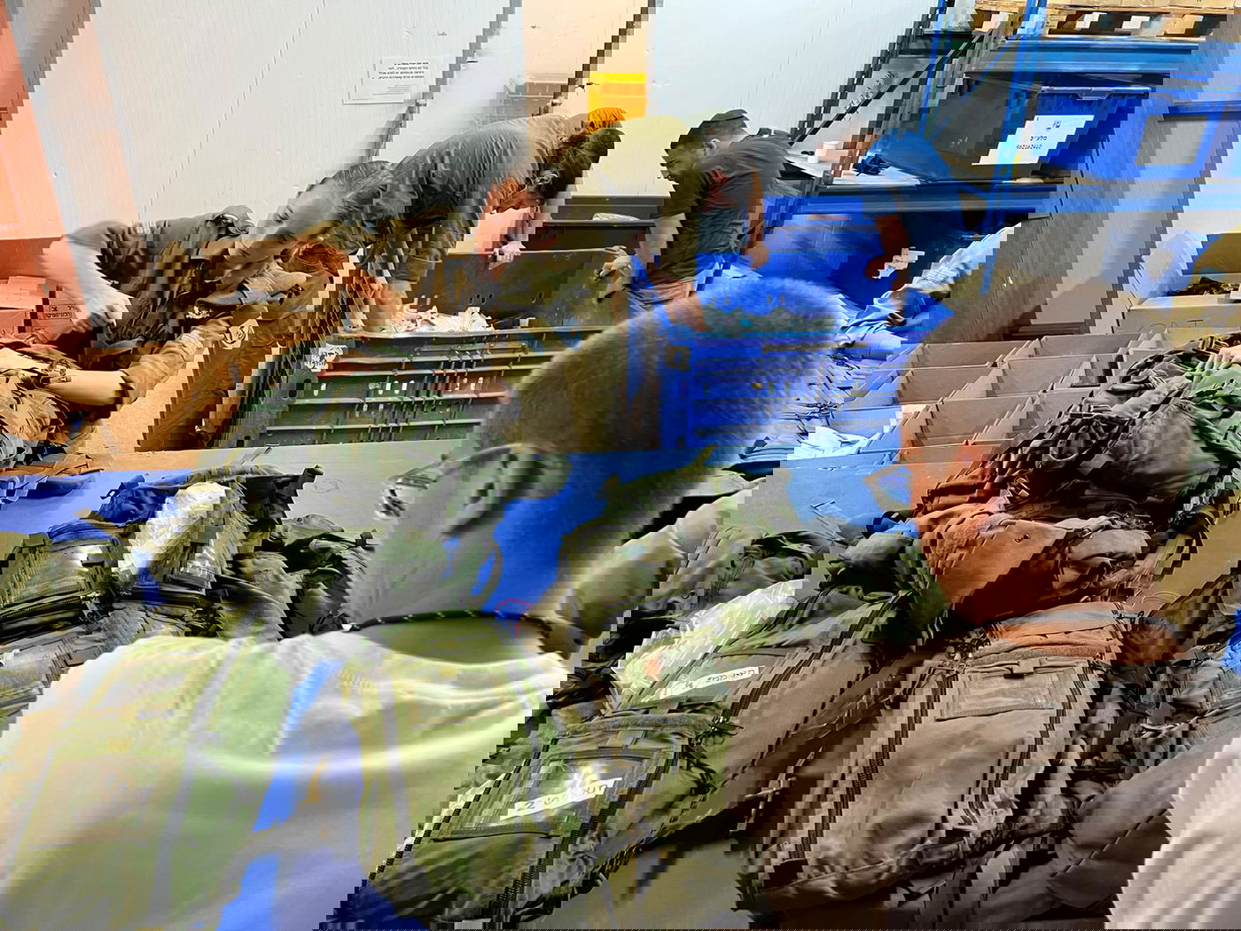 3 מיליון כדורים, 4300 אוטובוסים | צה"ל: "כלל הציוד הדרוש קיים בצבא" | צפו 