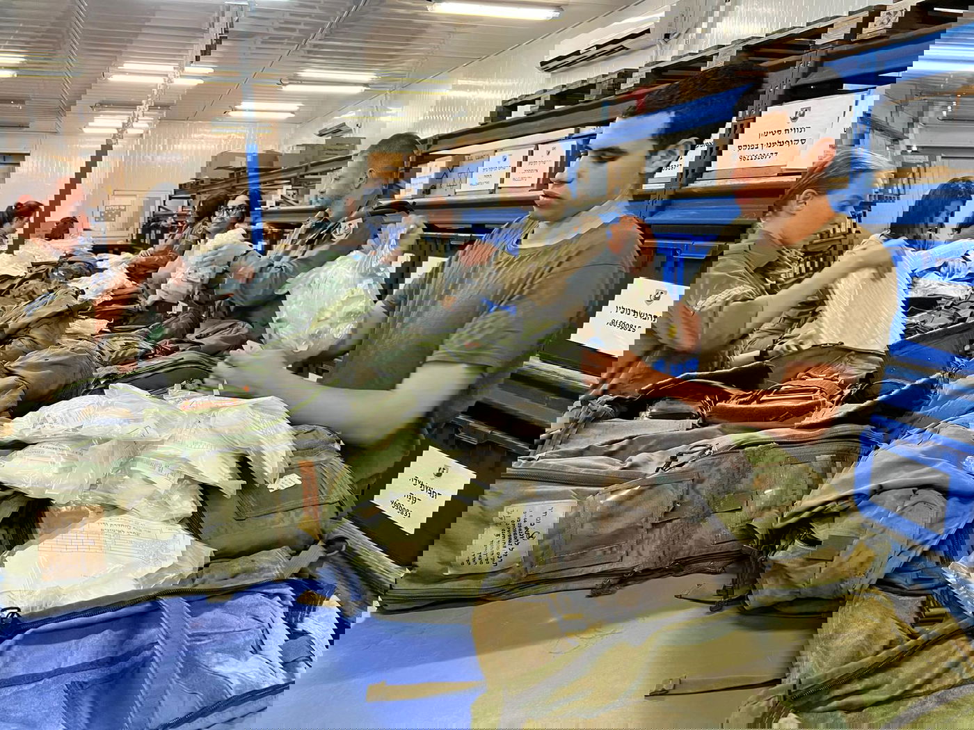 3 מיליון כדורים, 4300 אוטובוסים | צה"ל: "כלל הציוד הדרוש קיים בצבא" | צפו 