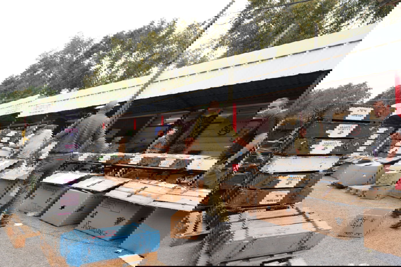 3 מיליון כדורים, 4300 אוטובוסים | צה"ל: "כלל הציוד הדרוש קיים בצבא" | צפו 