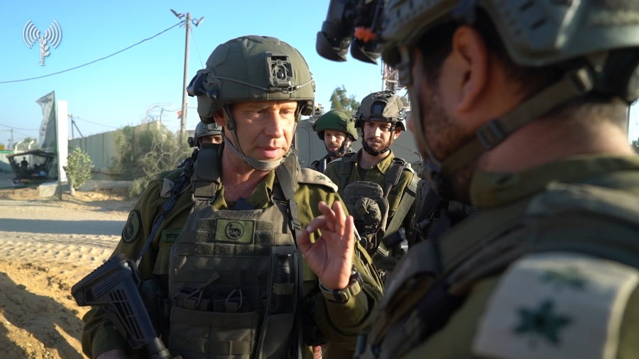 פינקלמן בשיחתו עם הלוחמים