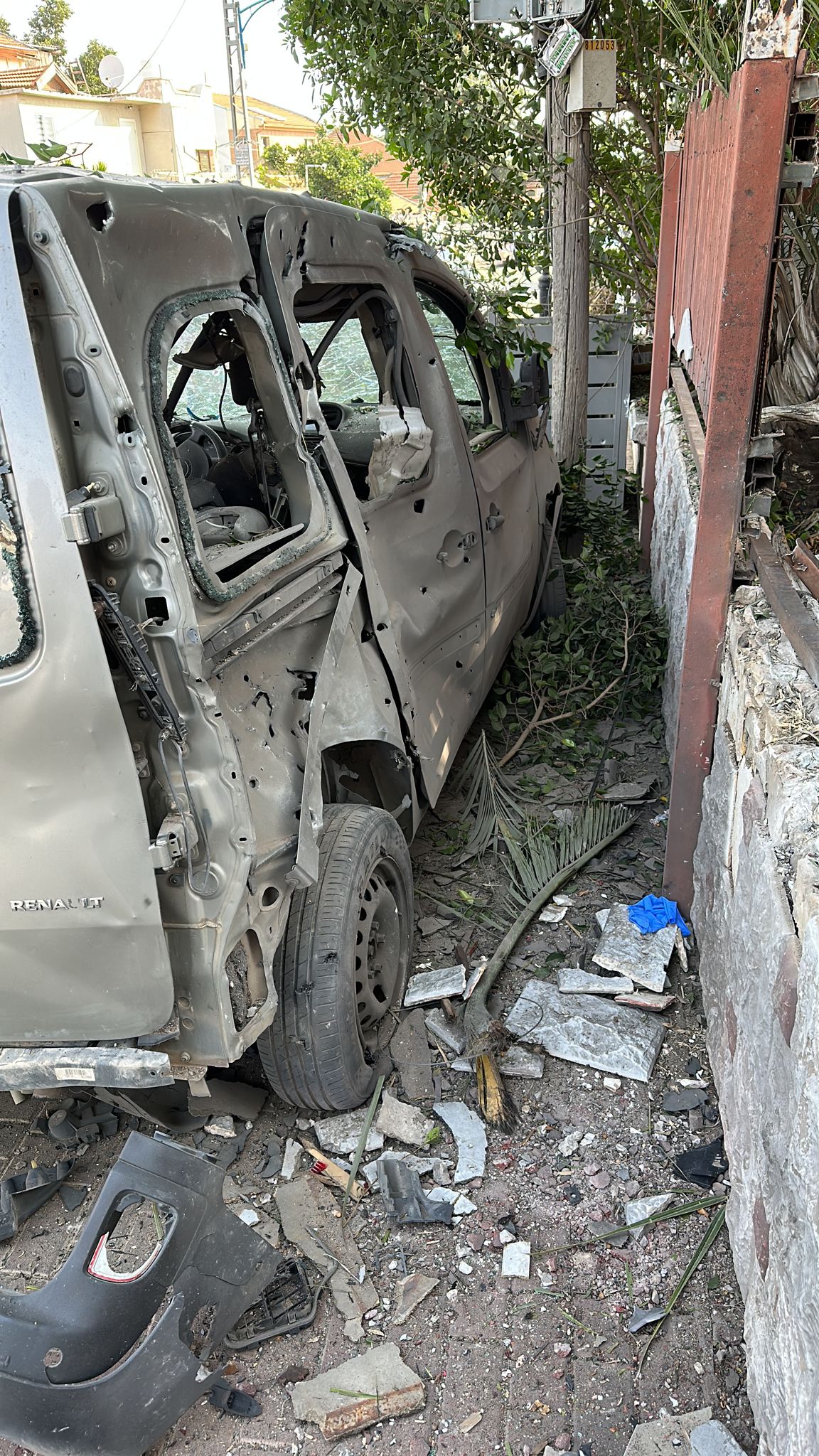 נפילות בשדרות