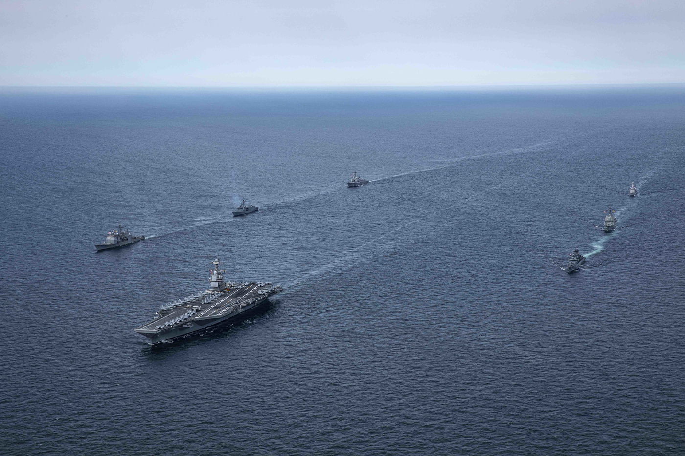 אייזנהאואר וקבוצת התקיפה שלה 