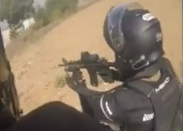 לוחמי מג"ב בקרב מול המחבלים בניר עם