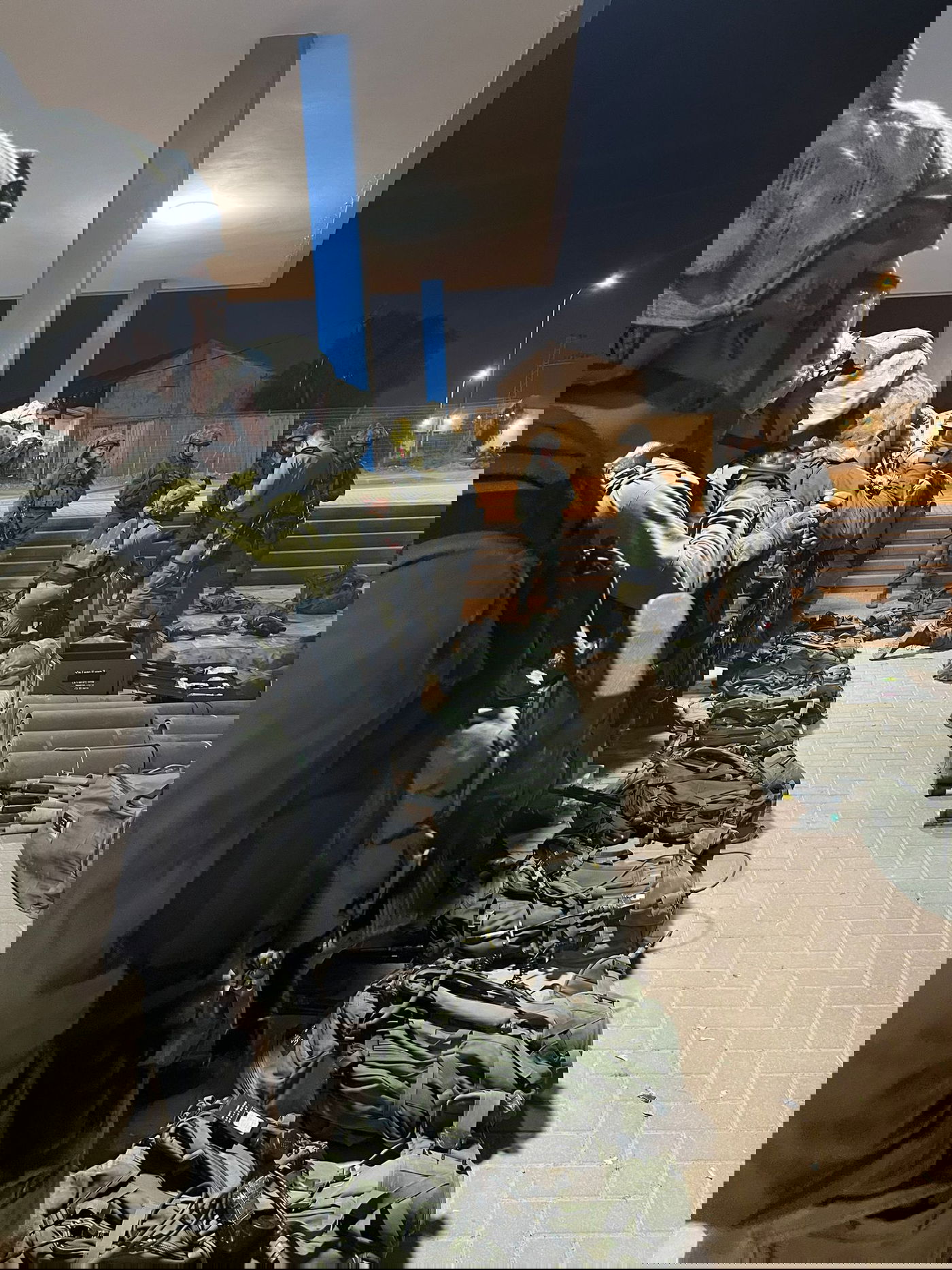 מתכוננים לכניסה ליישובים על מנת לטהר אותם ממחבלים