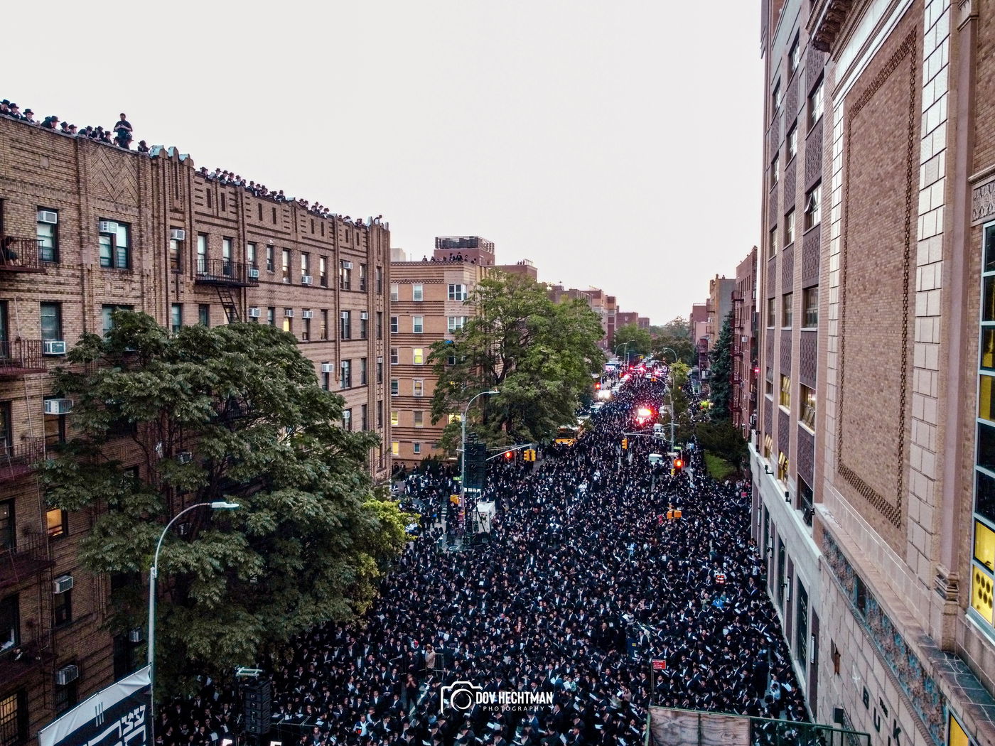 30,000 איש בעצרת תפילה מיוחדת בבורו פארק | תיעוד