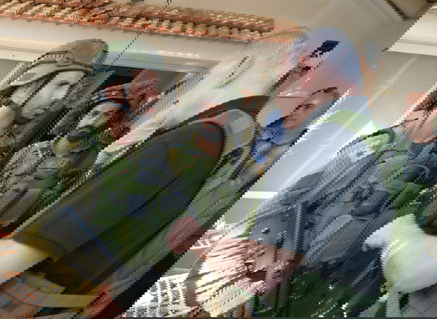 רה"מ נתניהו ביקר בקיבוץ בארי: "אנחנו נחסל את החמאס"