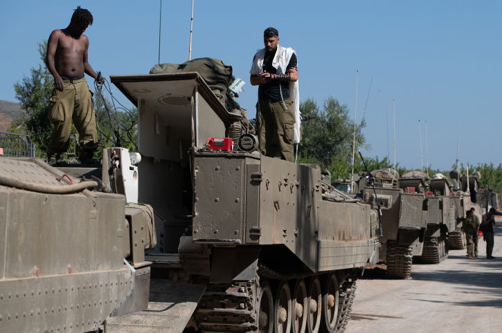 כוחות צה"ל סמוך לגבול עם לבנון במלחמת 'חרבות ברזל'
