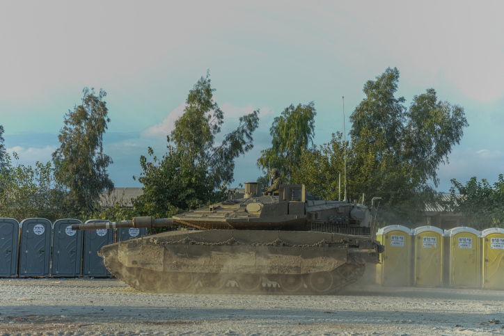 כוחות צה"ל נערכים לכניסה קרקעית