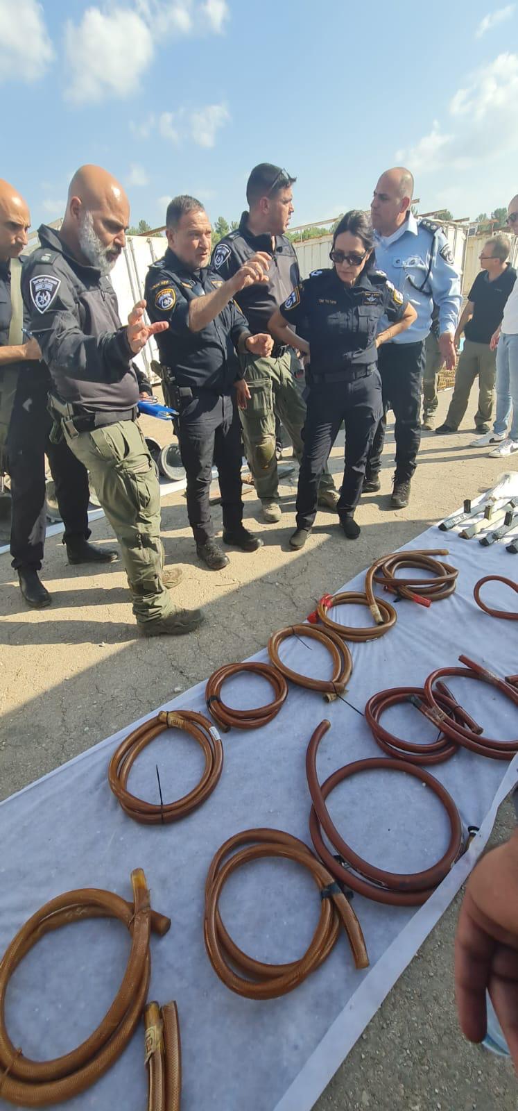 חלק מאמצעי הלחימה שנתפסו