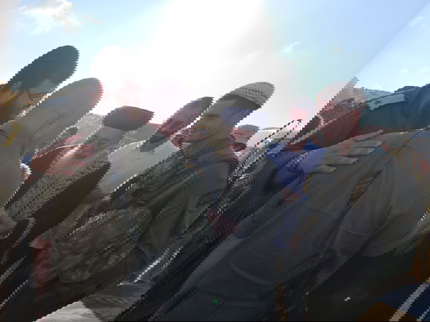 תיעוד: הראשל"צ בא לחזק את הלוחמים ופגש את נכדו | צפו