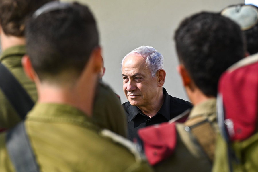נתניהו בבסיס סיירת מטכ"ל