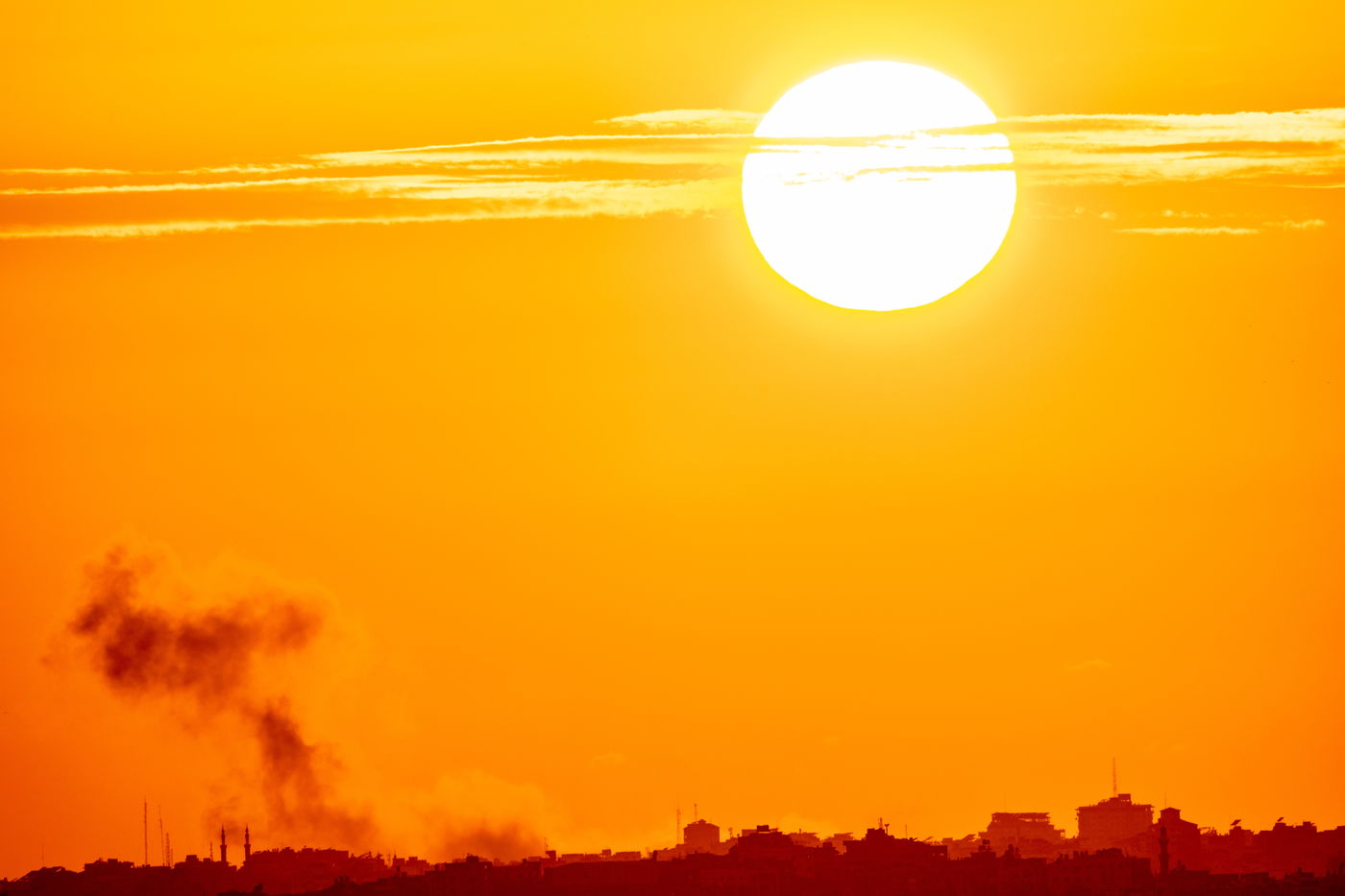 שמש מעל עזה
