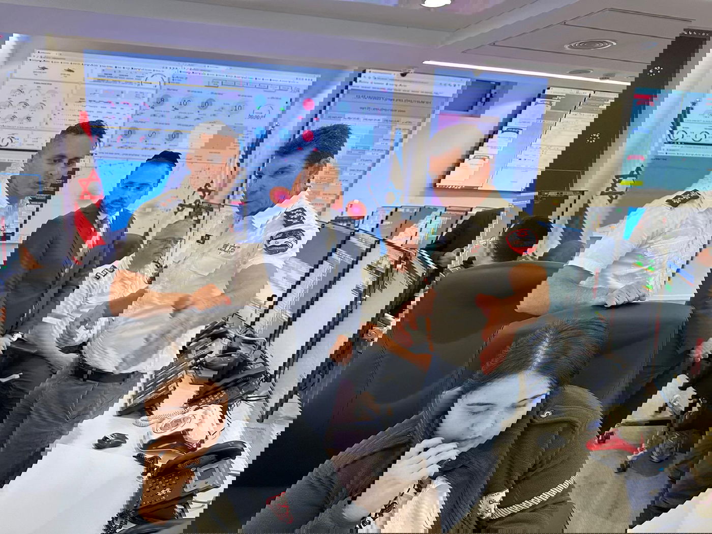 שר הבריאות במוקד מד"א: "הצוותים פרוסים בכל הארץ ומוכנים לכל קריאה"