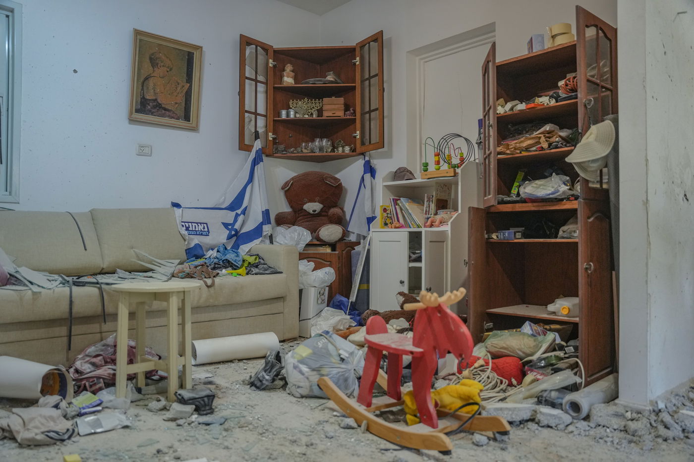 ההרס בקיבוץ בארי