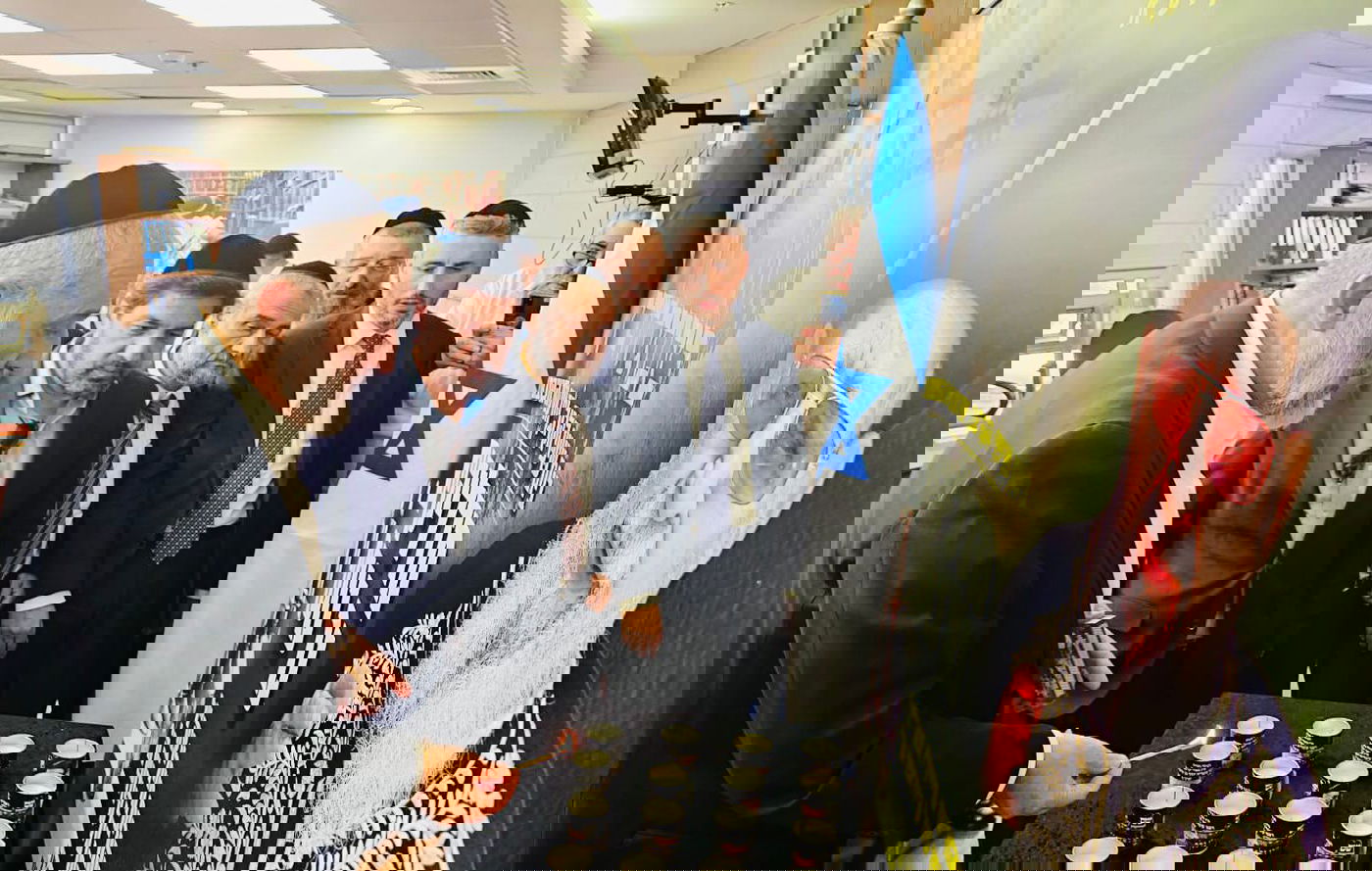 זופניק בכיכר • כל התמונות והנייעס של המלחמה