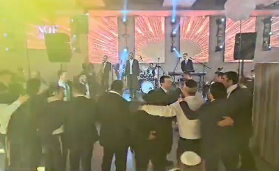 תיעוד בלתי נתפס: שירת 'התקווה' בחתונה חרדית | צפו
