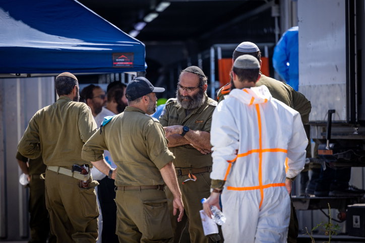זיהוי החללים במחנה שורה ברמלה