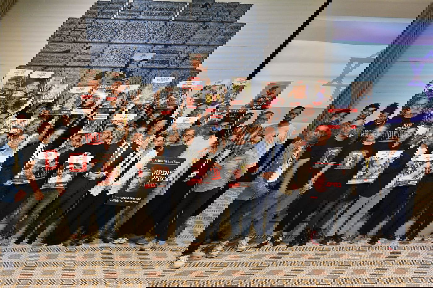 משפחות החטופים עם הנשיא