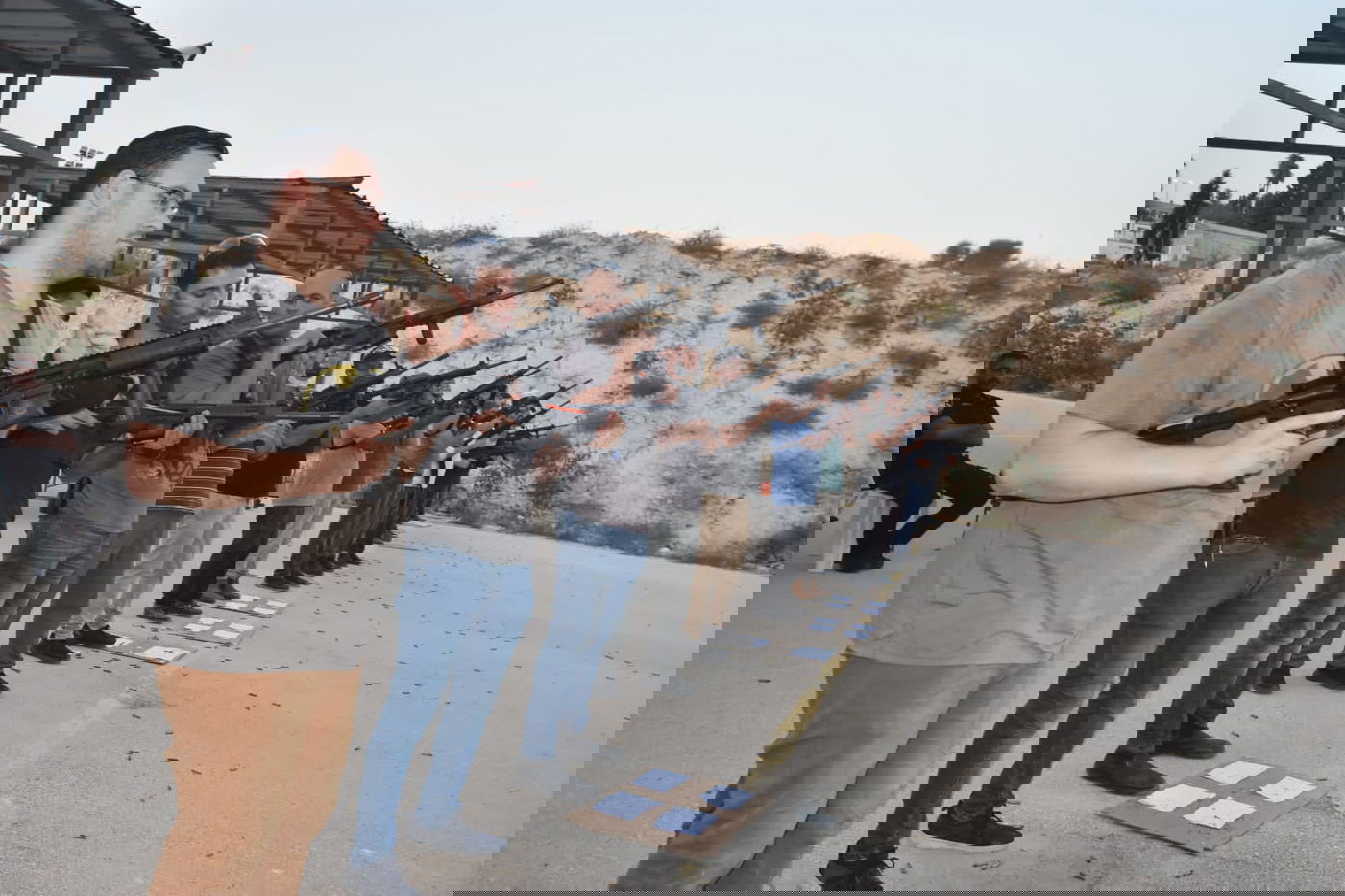 מחלקים נשק לכיתות הכוננות | ארכיון