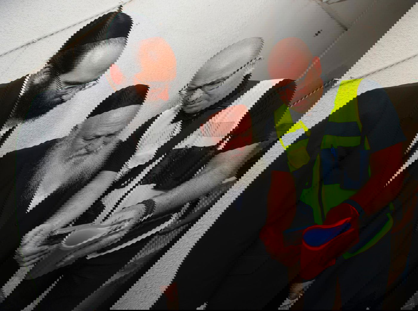 גולדקנופף מסייר בעוטף