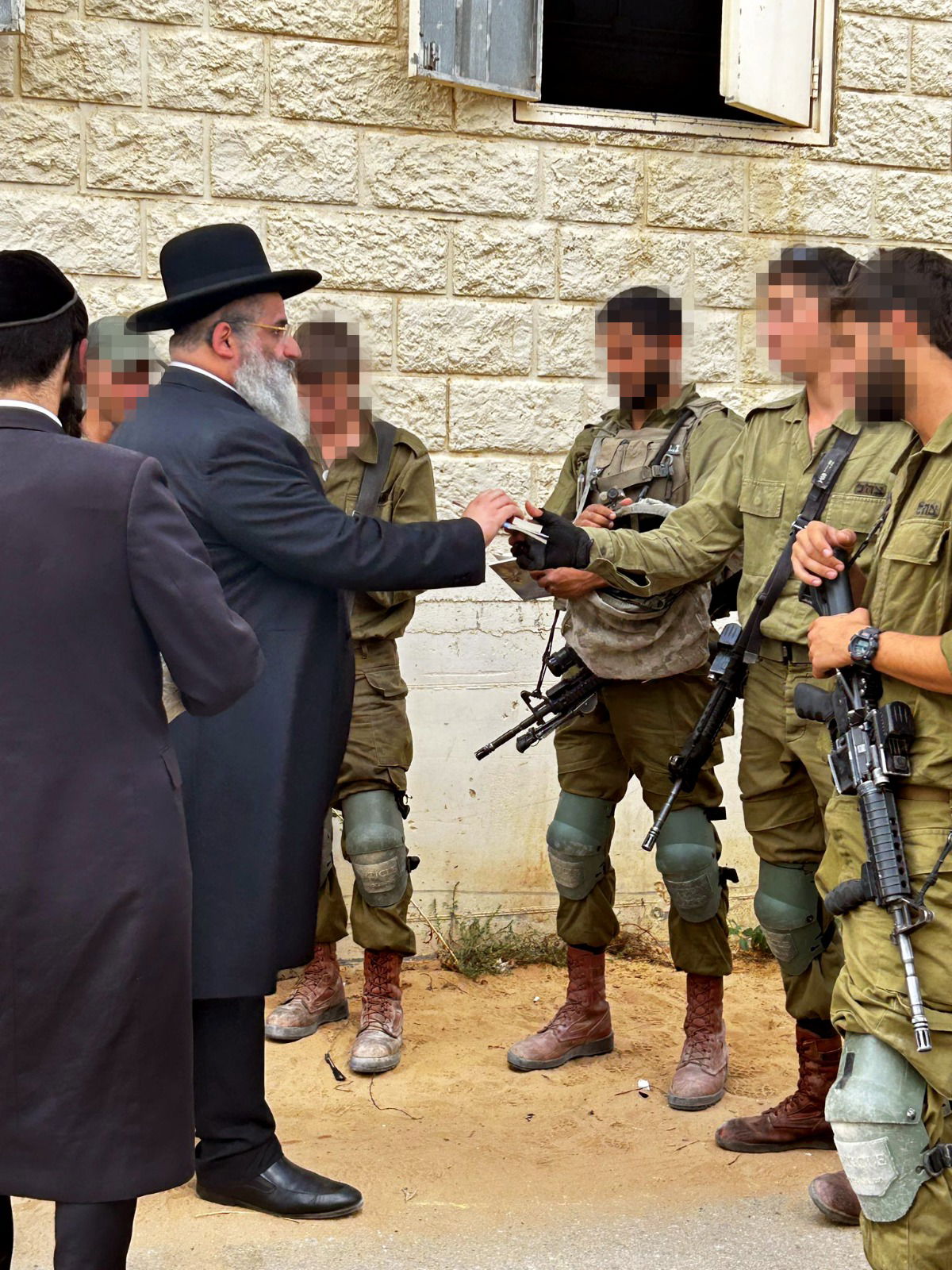 הביקור של הרב אברג'ל