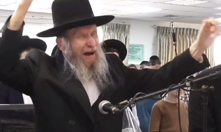 ר' דן פרץ בבכי ושאג; "ד' הוא האלוקים" | תיעוד מעצרת התפילה והזעקה של הילדים