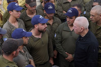 שר הביטחון, היום