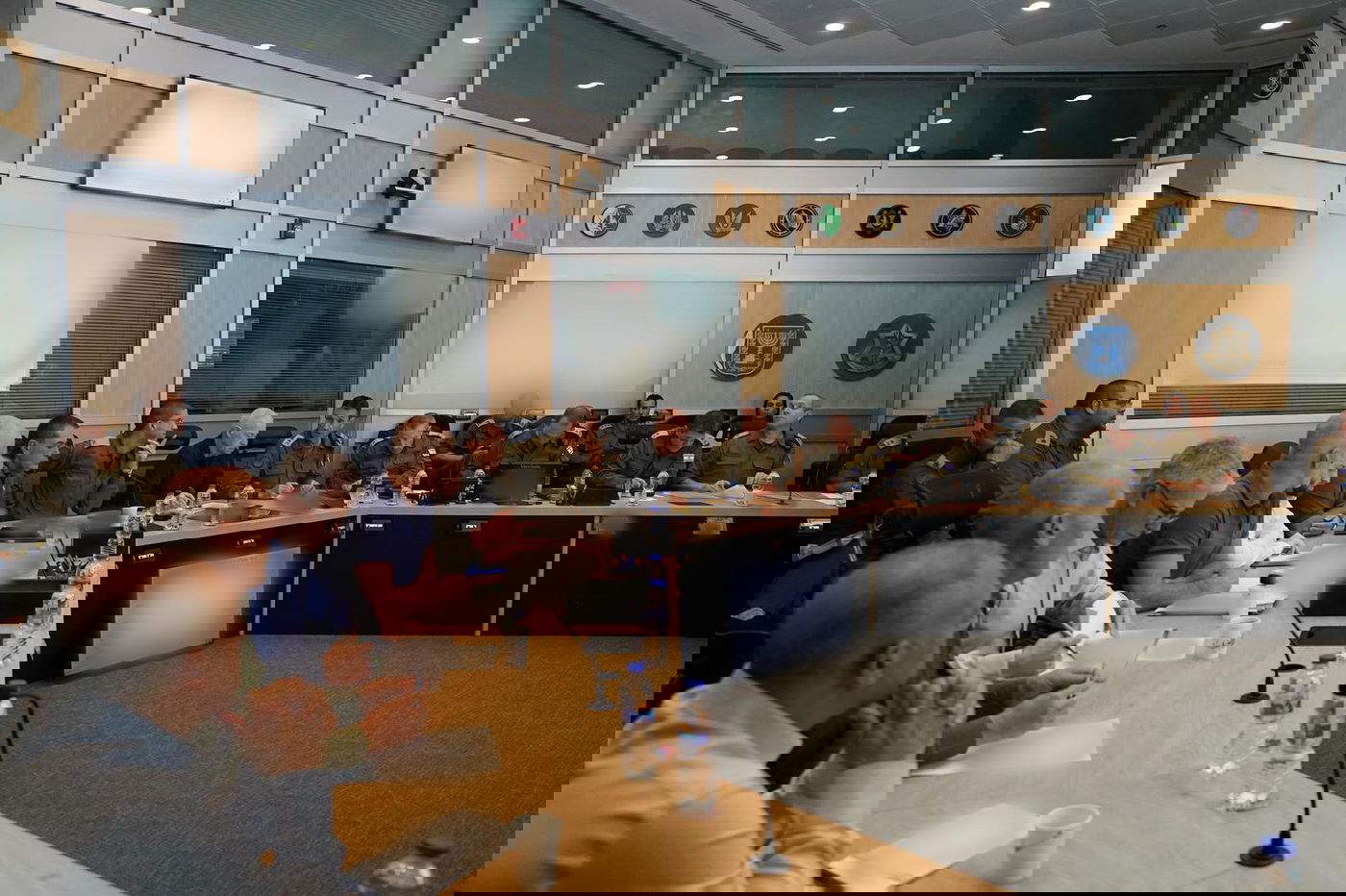 שר הביטחון, לפני שעה קלה