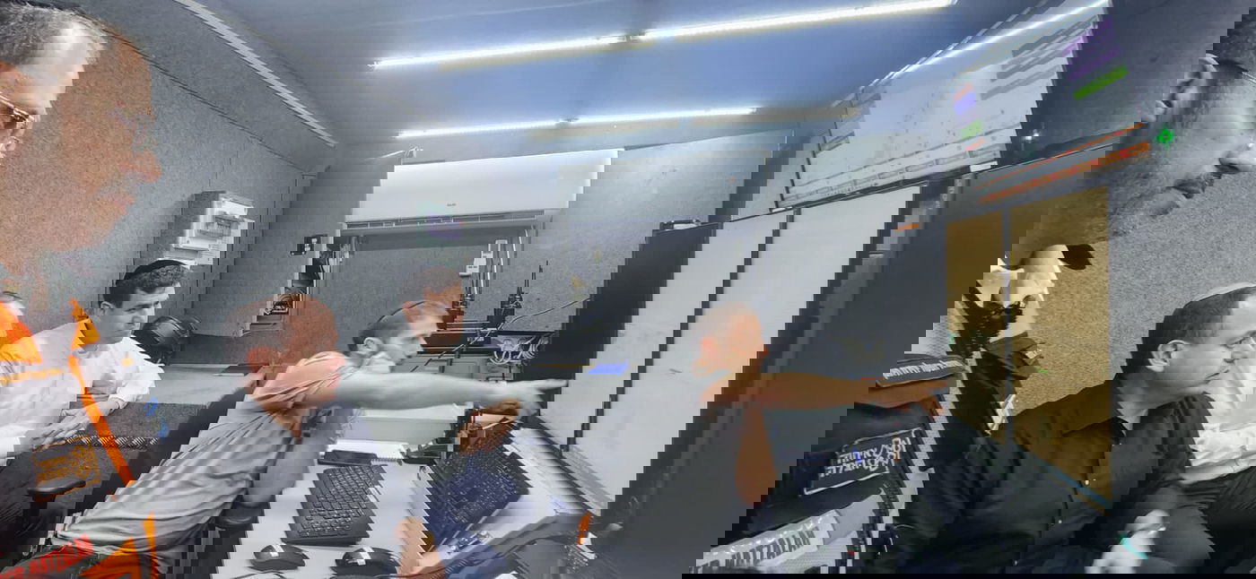 בני השירות האזרחי בקו החזית