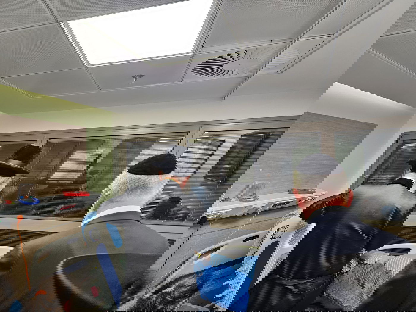 זופניק בכיכר • כל התמונות, הנייעס והחשיפות של המלחמה