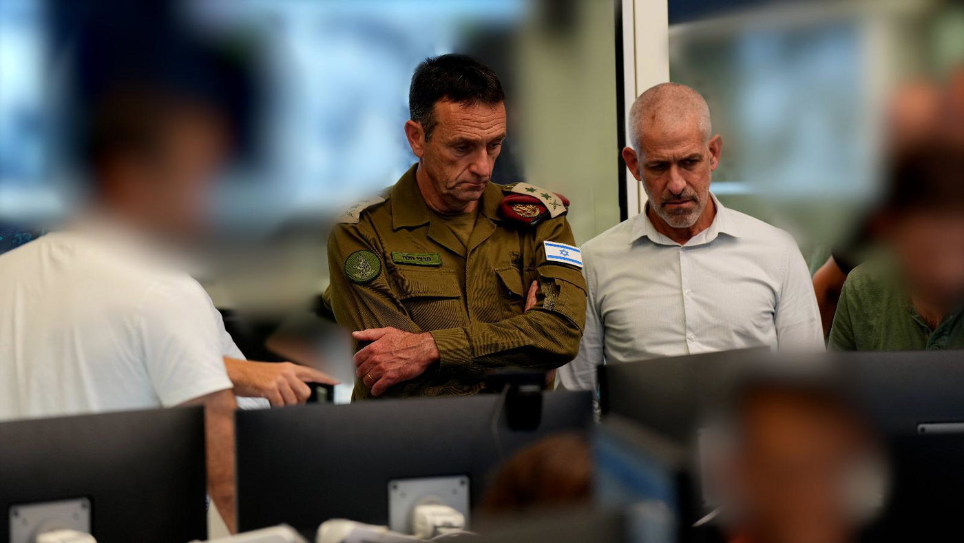 אזעקות בבני ברק, פצועים מנפילה בתל אביב; 229 חטופים ברצועת עזה | עדכונים שוטפים