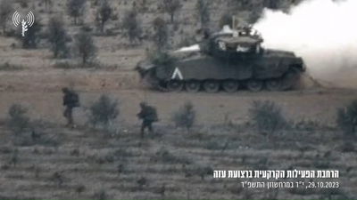 תיעוד מעומק רצועת עזה: חיילים מפטרלים וטנקים מסתובבים