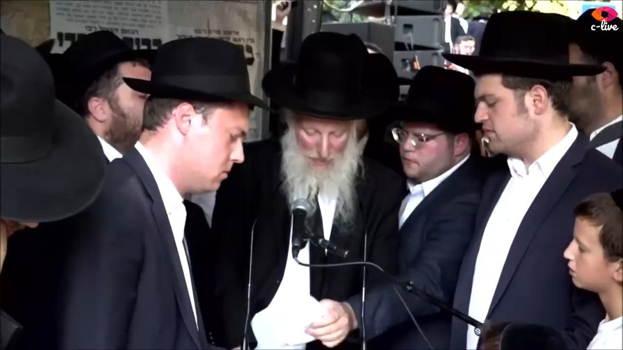 הקראת הצוואה | צפו