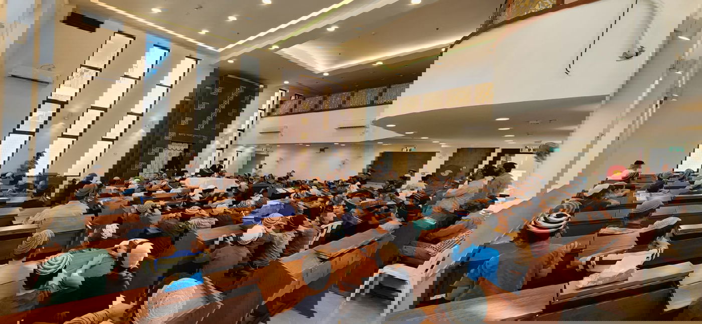 תיעוד מרגש: הילדים בתפילה למען ההורים שלהם בחזית