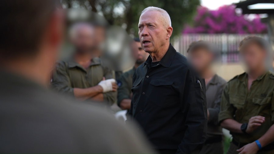 "המחירים קשים - אבל נילחם וננצח" | גלנט עם הלוחמים