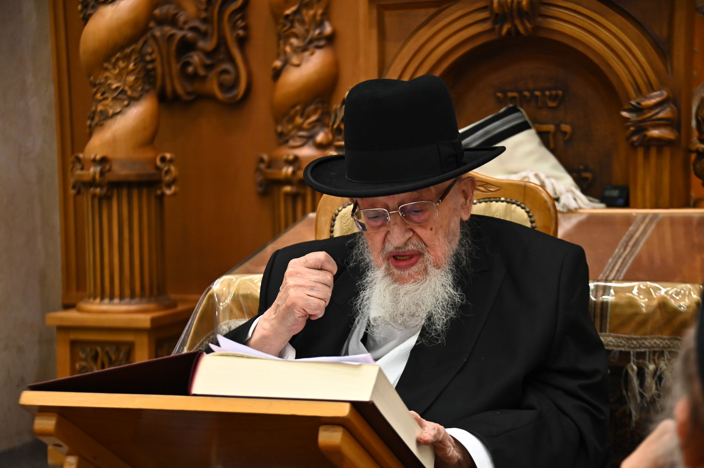 היארצייט של מרן הרב שך זצ"ל