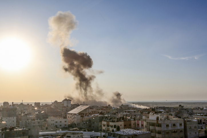 עזה מופגזת, אתמול