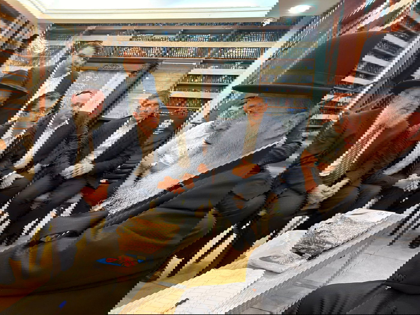 זופניק בכיכר • כל התמונות, הנייעס והחשיפות של המלחמה