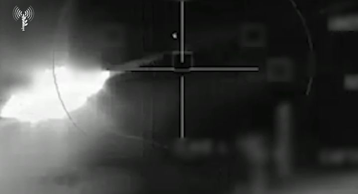 חיל האוויר חושף: כך יורטו טיל השיוט וטיל קרקע-קרקע ששיגרו החות'ים לישראל