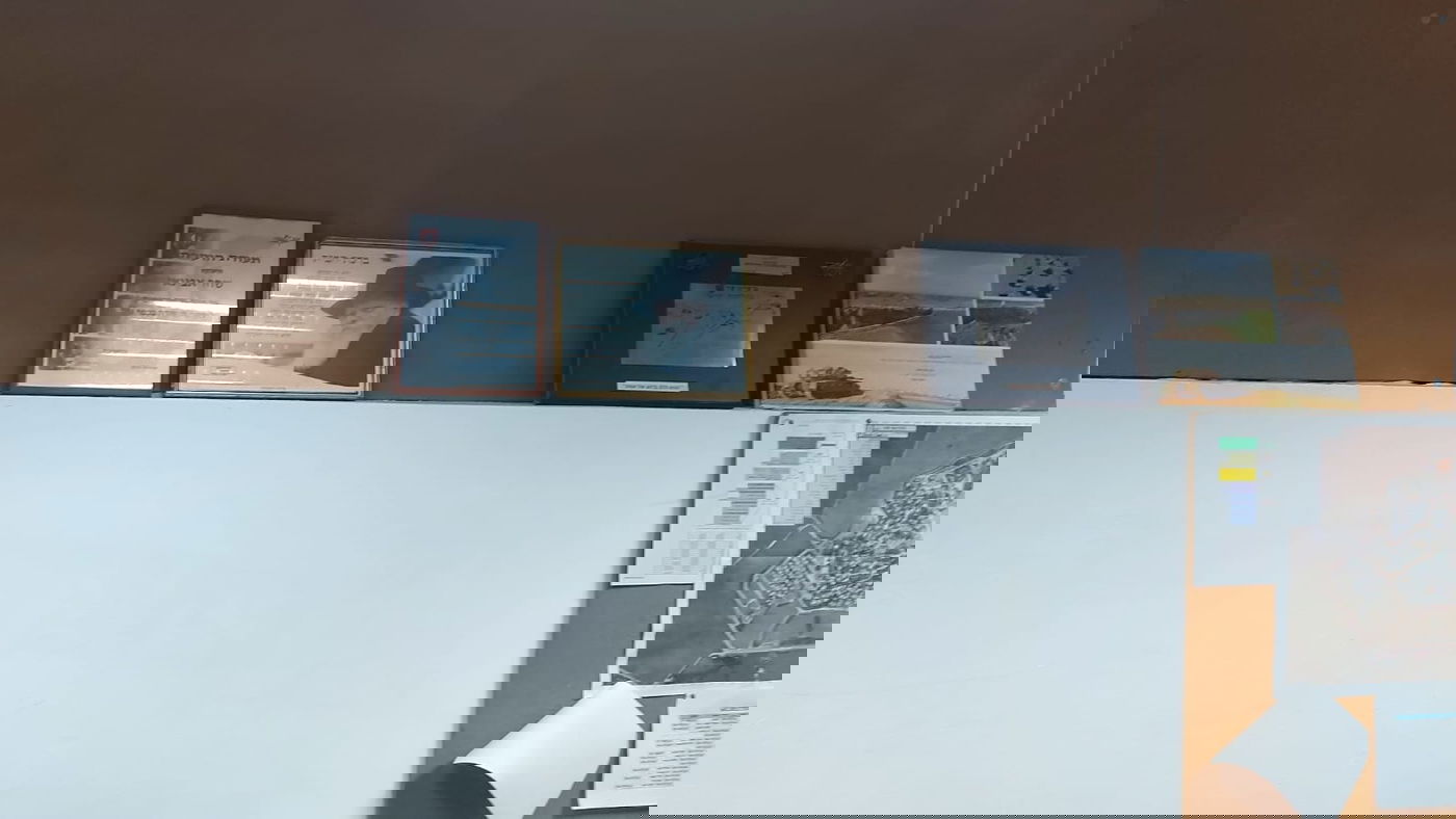 תמונה של הרבי מליובאוויטש בחמ"ל הקיבוץ