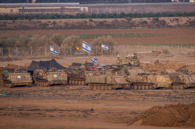 כוחות צה"ל נערכים בגבול עזה