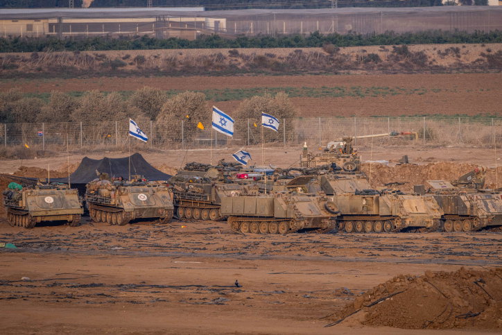 כוחות צה"ל נערכים בגבול עזה